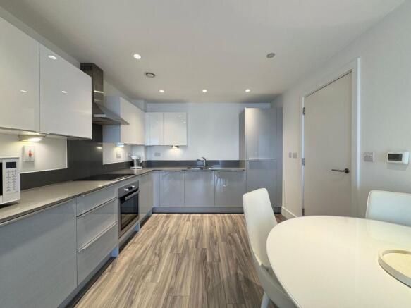 Kitchen/dining area