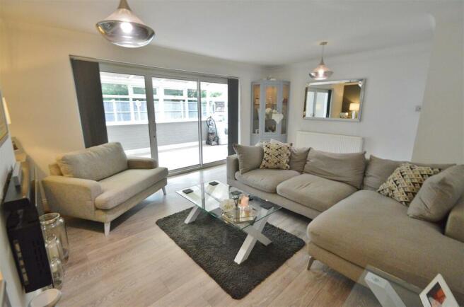 ALTERNATIVE VIEW OF LOUNGE