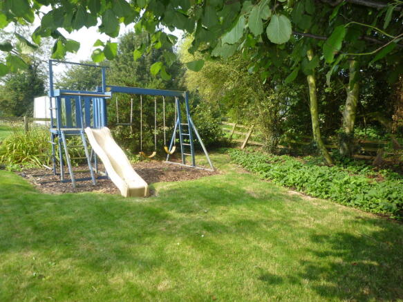 Photo 10