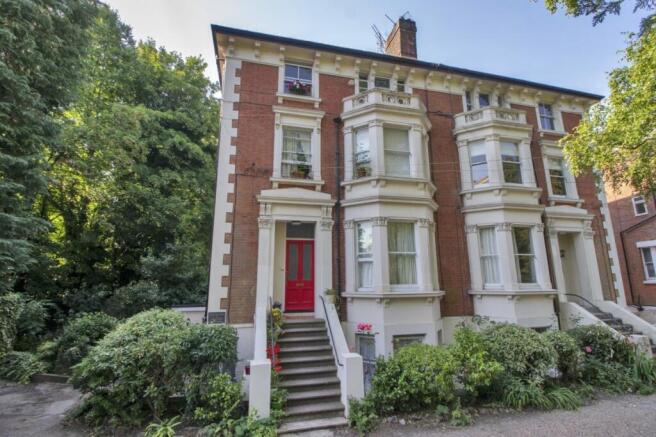 1 Bed Furnished Flat