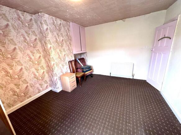 3 bed Terraced for sale Image 12