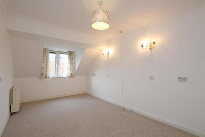 54TM - Bedroom 1.jpg