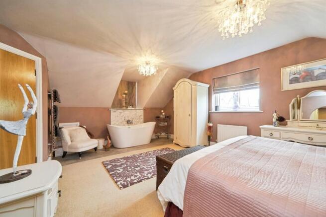 3 bed Maisonette for sale Image 7