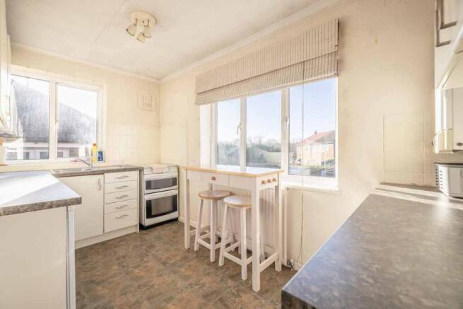 Swallow Street, Iver Heath, SL0 photo 4