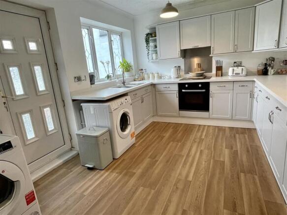 Kitchen/Breakfast Room