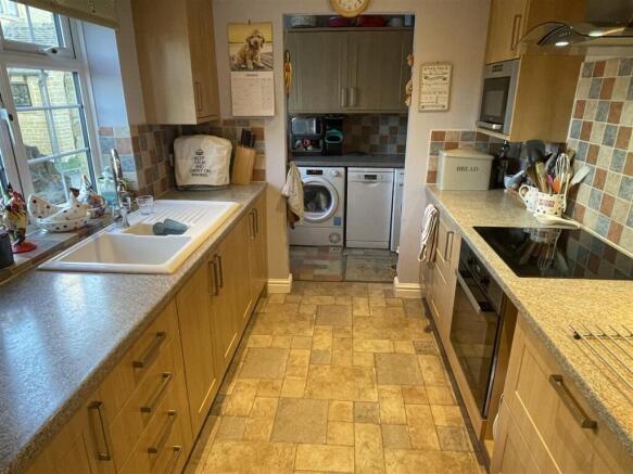 Kitchen.JPG
