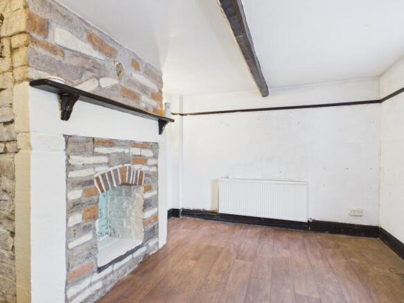 CAM03729G0-PR0291-STILL001