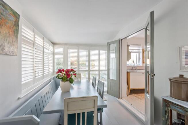 Dining Room.jpg