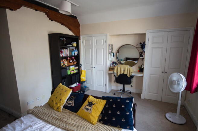 2 bed Flat for sale Image 10