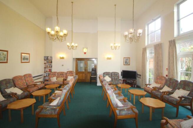Communal lounge edited.jpg