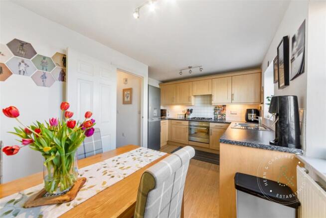 Heol Dewi Sant, Heath (39).jpg