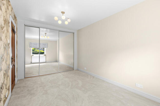 3 bed Semi-Detached for sale Image 9