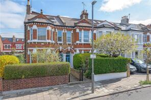 122, St Anns Hill, London SW18 2RR