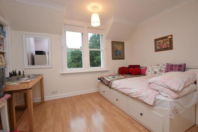 Bedroom 2.JPG