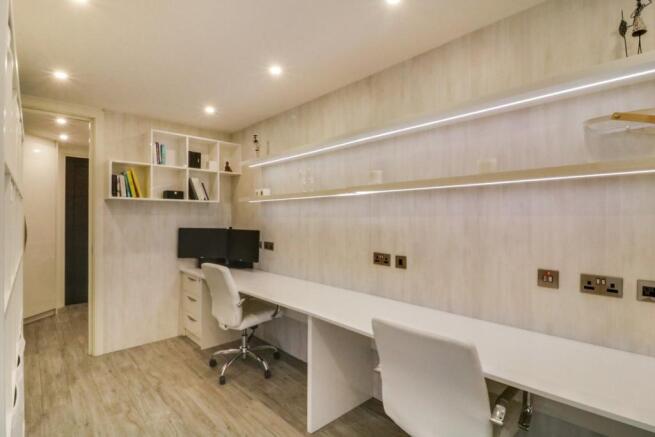 Photo 9