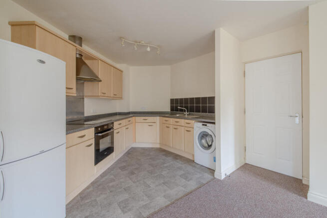 2 bed Apartment for sale Image 4