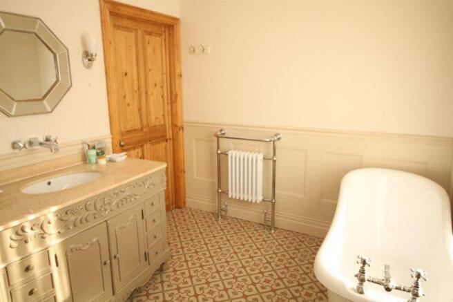 Photo 10