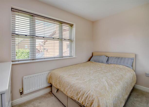 27 Old Farm Drive-bed4.jpg