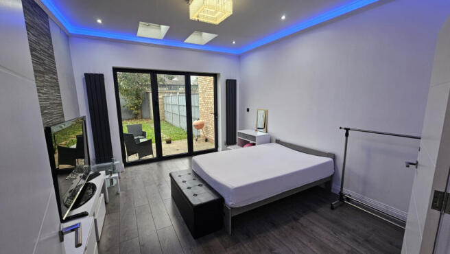 Luxurious 4 Bedroom House