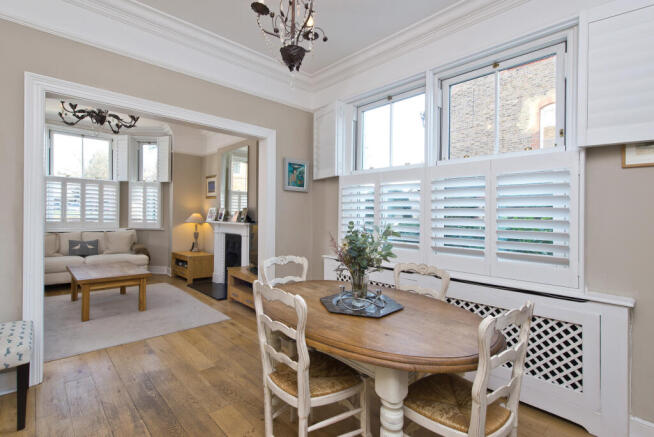 3 Strachen Place-Din