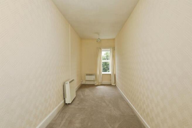 2 bed Flat for sale Image 10