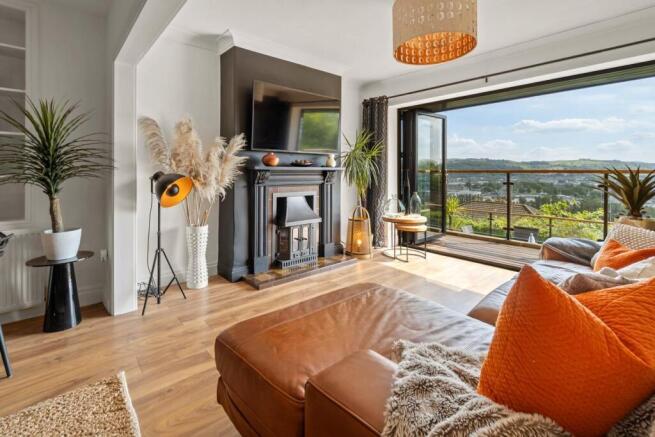4 bed Detached for sale Image 10