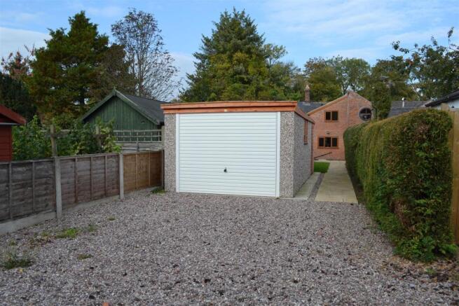 Detached Garage
