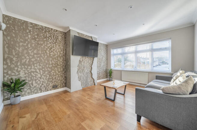 1396613-12-695d2b...