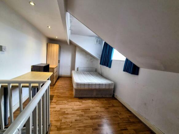 2 bed Terraced for sale Image 7