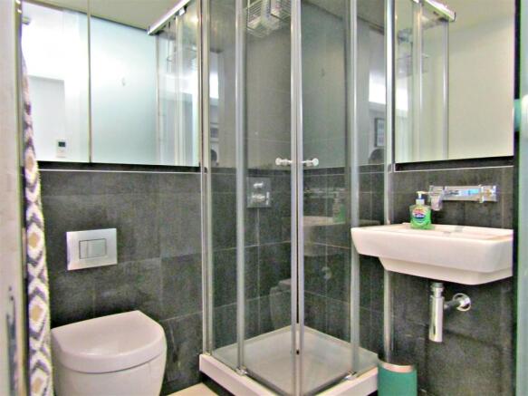 Shower Cube.jpg