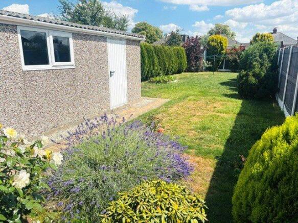 2 bed Semi-Detached for sale Image 9