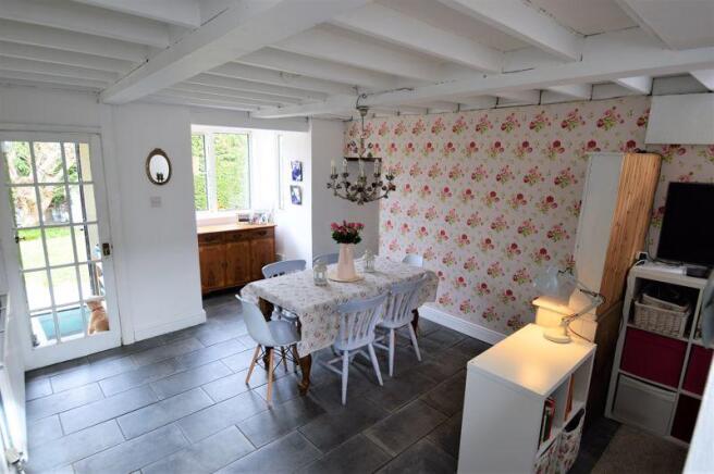 DINING/FAMILY RM
