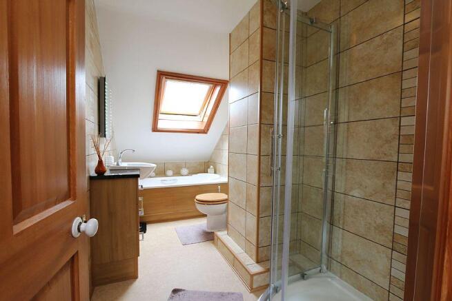 En-suite Bathroom