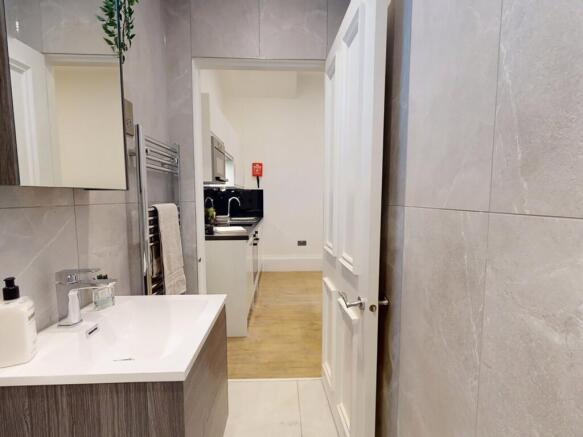 1 bed Apartment to rent Image 8