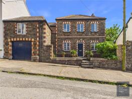 127, Mill Street, Torrington EX38 8AW