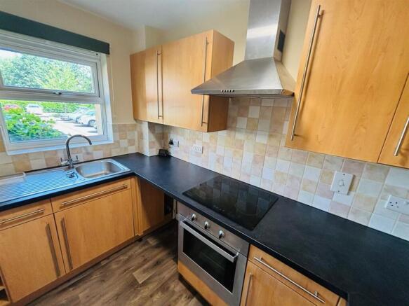 Fitted Kitchen: