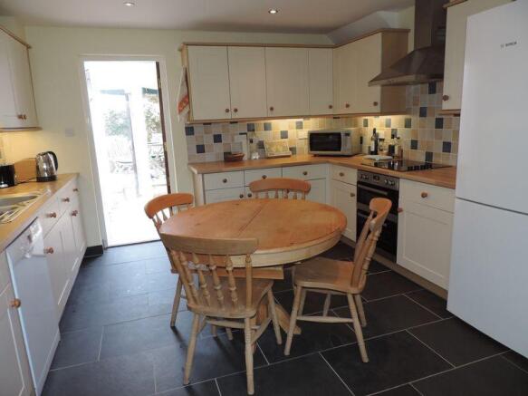 Kitchen/breakf...
