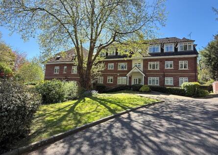 Greenleaves, Clays Hill, Bramber, West Sussex, BN44 3XA