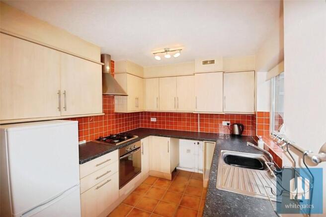 3 bed Terraced to rent Image 4