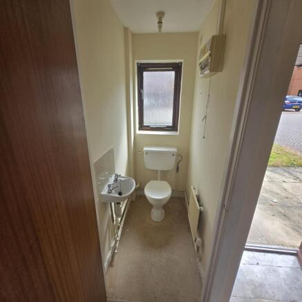 3 bed Semi-Detached for sale Image 12