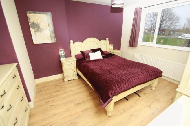 FRONT BEDROOM 