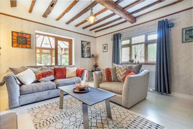 Living-Room-4.jpg