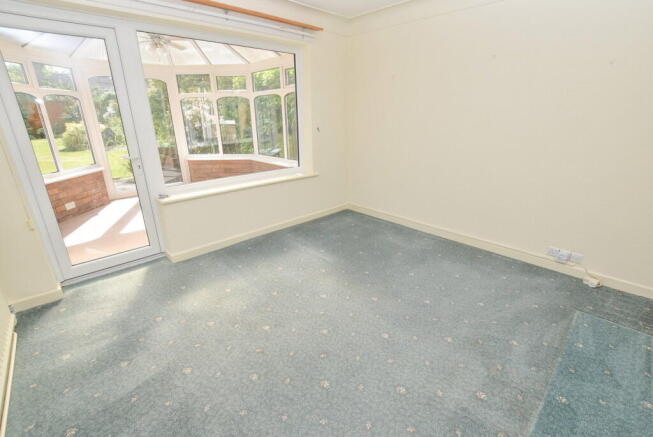 Brookhurst Avenue, Bromborough, Wirral, CH63 0HR photo 4