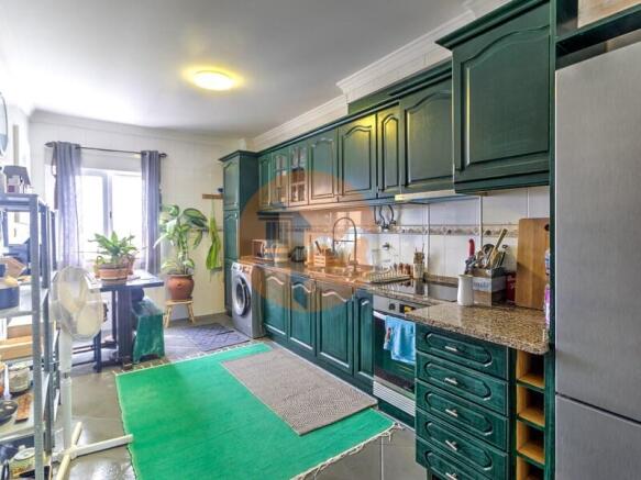 Open, Eat in Kitchen