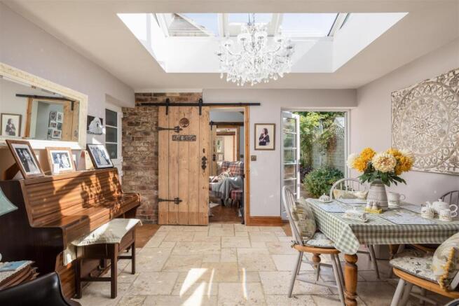 3 bed Terraced for sale Image 4