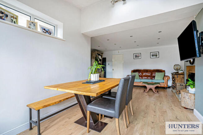 5 bed Terraced for sale Image 7