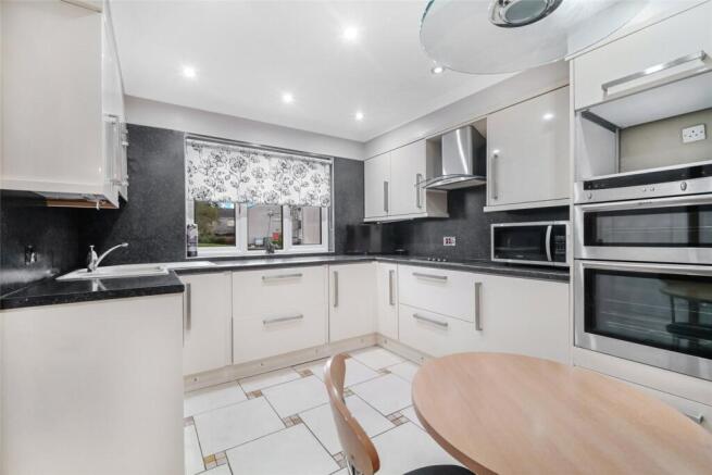 Kirktonfield Road, Neilston, Glasgow, East Renfrewshire, G78 photo 4