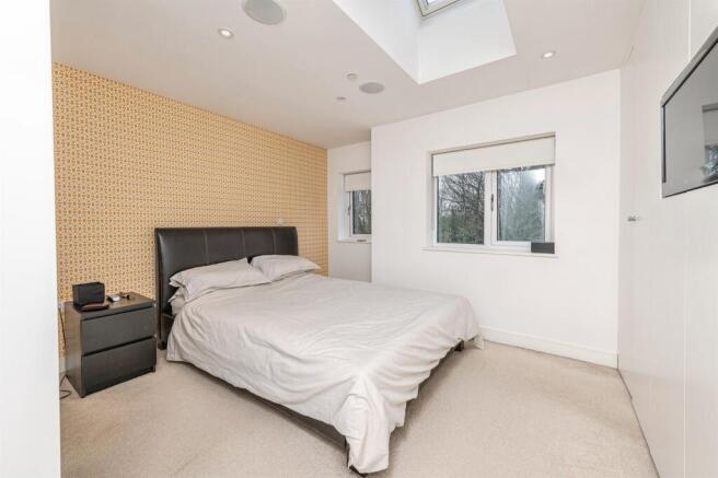 2 bed Town House for sale Image 4