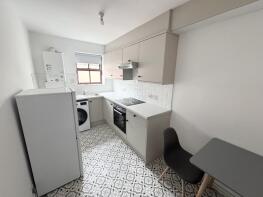 Flat 9, 158a, Woodsley Road, Woodhouse, Leeds LS2 9LZ