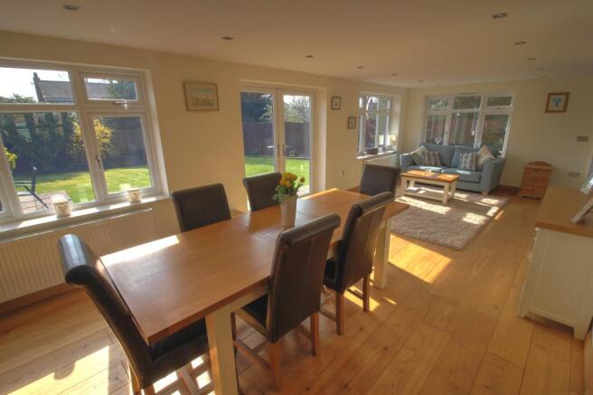 Sitting/Dining Room